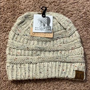 Messy bun beanie tail